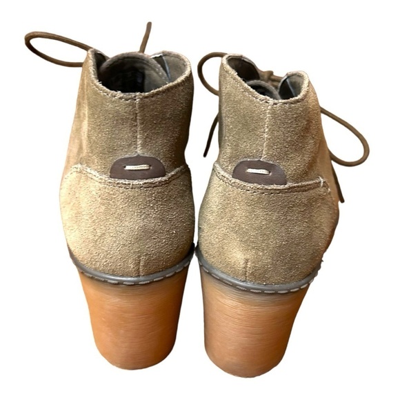 Clarks Hazen Charm Wedge Ankle Booties Womens Size 7.5M Suede Leather - Picture 5 of 9